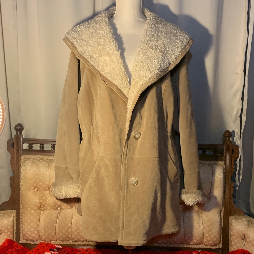Cozy Tan Teddy Jacket with Shearling Lining suede/leather